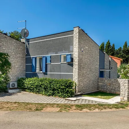 2 Bedroom In Vakantiehuis *