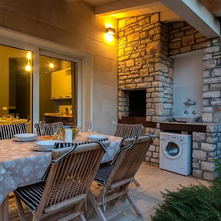 Holiday home Stunning In With Wifi